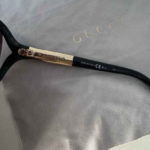 Gucci Sunglasses - Picture 4 of 8